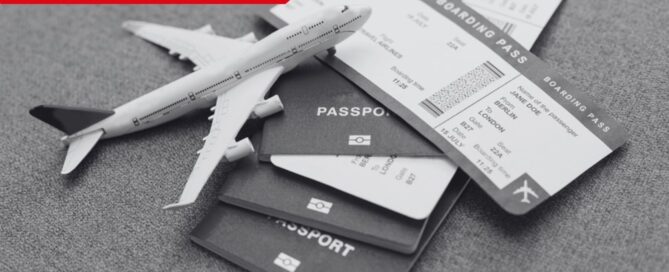 Passaporti e biglietti aerei con un aeroplano giocattolo e la grafica rossa English on the move per il blog di inglese per trasferte e viaggi di lavoro.
