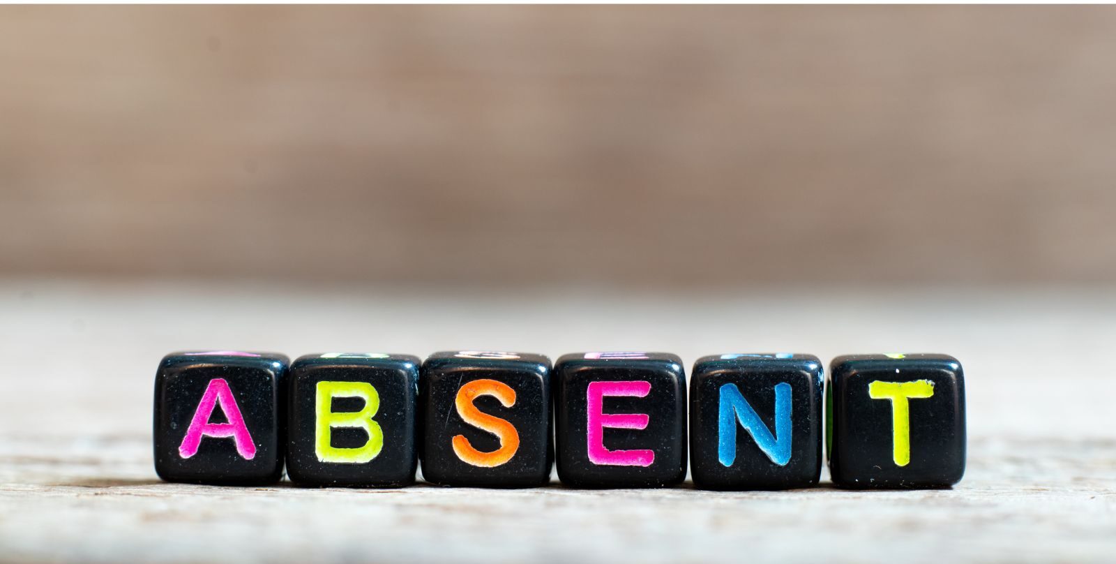 Parola “absent” in inglese per spiegare lessico e uso corretto